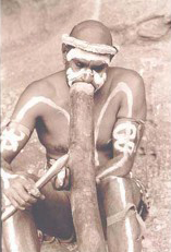 aboriginal traditional music didgeridoo played by walangari karntawarra